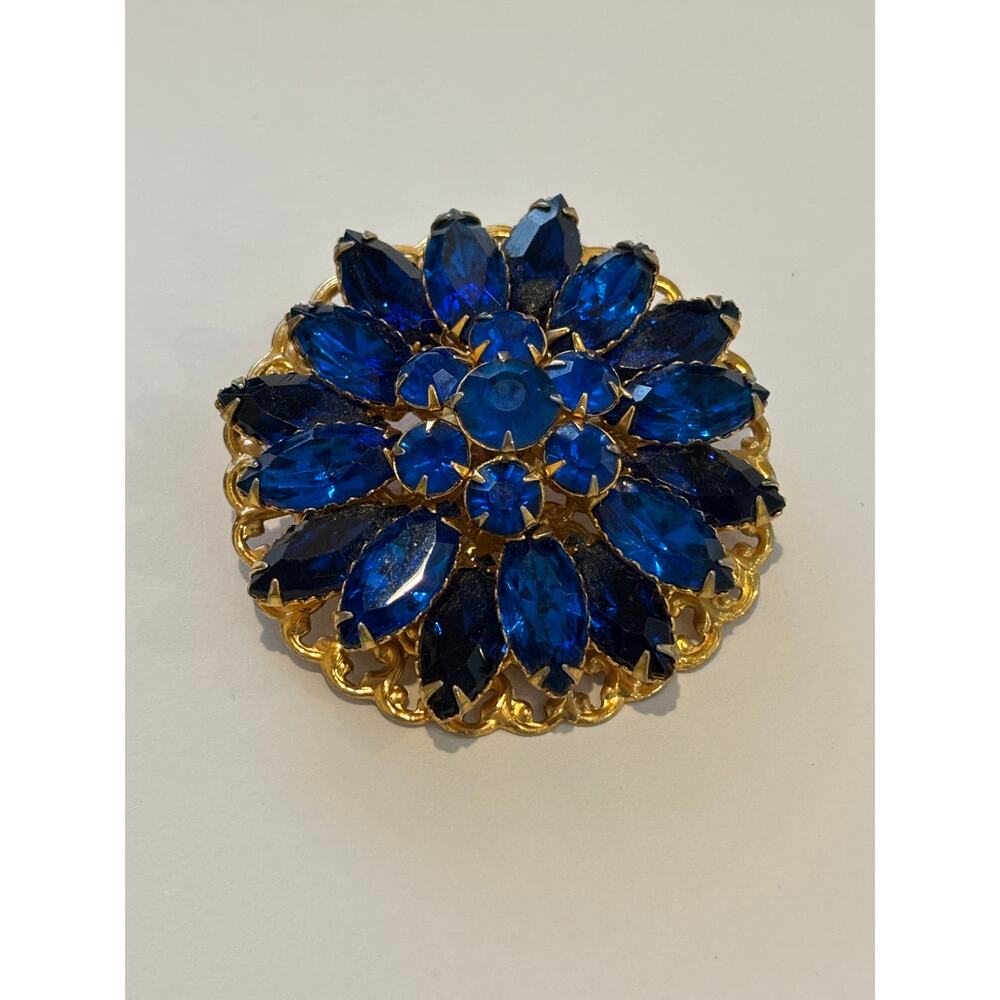 Vintage Blue Rhinestones Brooch Gold Tone Austria? - Picture 2 of 3